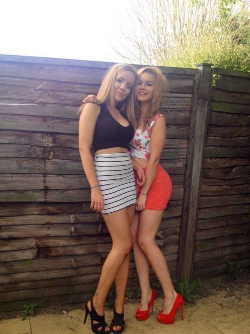 Variety Of Really Sexy Amateur Chav Girls Naked Teen Girls